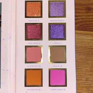 Alamar Cosmetics Pressed Pigment Eyeshadow Palette